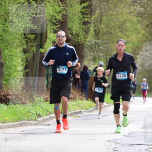 12.04.2026 - 45. Internationalen Wilhelmsburger Insellauf Yannick Fuchs http://msf.ph/oto/9502583 12.04.2026 12:46:03 Laufen 3177, 5825, 2235 meine-sportfotos.de