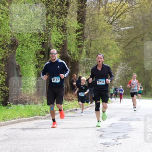 12.04.2026 - 45. Internationalen Wilhelmsburger Insellauf Yannick Fuchs http://msf.ph/oto/9502587 12.04.2026 12:46:04 Laufen 3177, 5825, 2235, 6513 meine-sportfotos.de