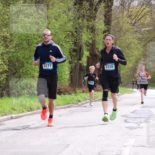 12.04.2026 - 45. Internationalen Wilhelmsburger Insellauf Yannick Fuchs http://msf.ph/oto/9502593 12.04.2026 12:46:05 Laufen 3177, 5825, 2235, 5513, 2820 meine-sportfotos.de