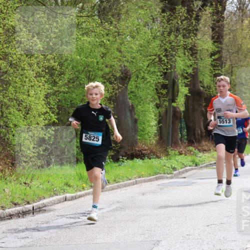 12.04.2026 - 45. Internationalen Wilhelmsburger Insellauf Yannick Fuchs http://msf.ph/oto/9502613 12.04.2026 12:46:10 Laufen 5825, 5513, 20 meine-sportfotos.de