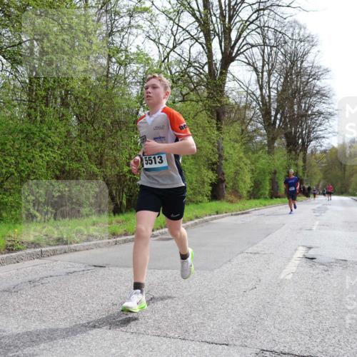 12.04.2026 - 45. Internationalen Wilhelmsburger Insellauf Yannick Fuchs http://msf.ph/oto/9502630 12.04.2026 12:46:14 Laufen 5513 meine-sportfotos.de