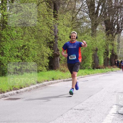 12.04.2026 - 45. Internationalen Wilhelmsburger Insellauf Yannick Fuchs http://msf.ph/oto/9502640 12.04.2026 12:46:17 Laufen 2820 meine-sportfotos.de