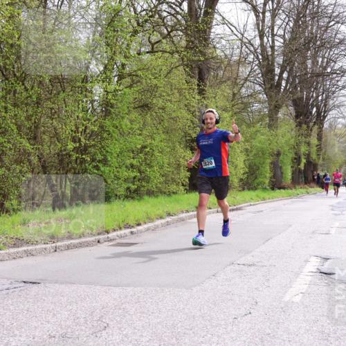 12.04.2026 - 45. Internationalen Wilhelmsburger Insellauf Yannick Fuchs http://msf.ph/oto/9502642 12.04.2026 12:46:17 Laufen 2820 meine-sportfotos.de