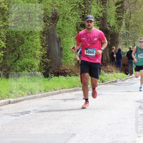 12.04.2026 - 45. Internationalen Wilhelmsburger Insellauf Yannick Fuchs http://msf.ph/oto/9502657 12.04.2026 12:46:22 Laufen 5860, 3982 meine-sportfotos.de