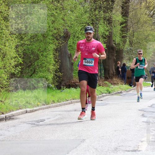 12.04.2026 - 45. Internationalen Wilhelmsburger Insellauf Yannick Fuchs http://msf.ph/oto/9502660 12.04.2026 12:46:22 Laufen 5860, 3982 meine-sportfotos.de