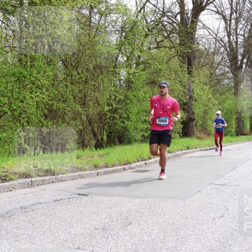 12.04.2026 - 45. Internationalen Wilhelmsburger Insellauf Yannick Fuchs http://msf.ph/oto/9502669 12.04.2026 12:46:25 Laufen 5860 meine-sportfotos.de