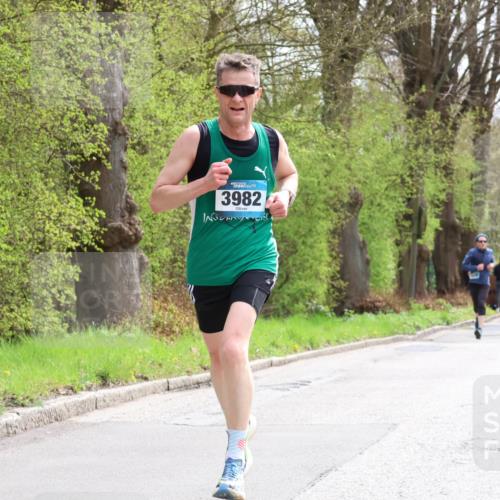12.04.2026 - 45. Internationalen Wilhelmsburger Insellauf Yannick Fuchs http://msf.ph/oto/9502687 12.04.2026 12:46:29 Laufen 3982 meine-sportfotos.de