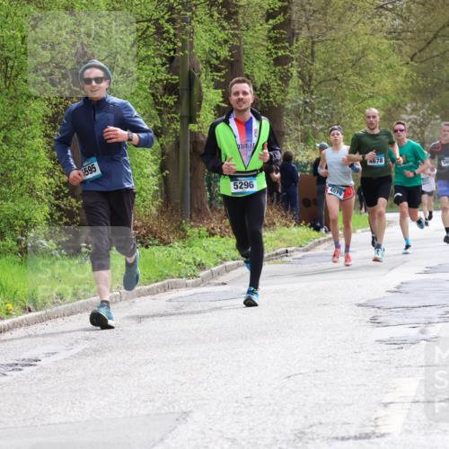 12.04.2026 - 45. Internationalen Wilhelmsburger Insellauf Yannick Fuchs http://msf.ph/oto/9502700 12.04.2026 12:46:32 Laufen 5595, 5296, 4079, 4678, 5809, 2017 meine-sportfotos.de