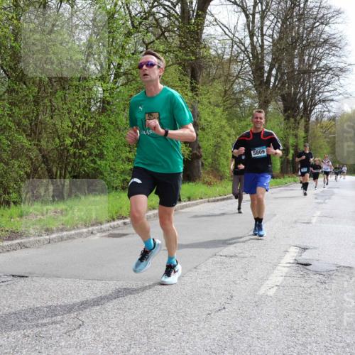 12.04.2026 - 45. Internationalen Wilhelmsburger Insellauf Yannick Fuchs http://msf.ph/oto/9502746 12.04.2026 12:46:43 Laufen 5809 meine-sportfotos.de