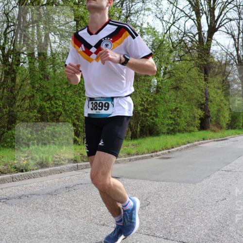 12.04.2026 - 45. Internationalen Wilhelmsburger Insellauf Yannick Fuchs http://msf.ph/oto/9502780 12.04.2026 12:46:51 Laufen 3899 meine-sportfotos.de