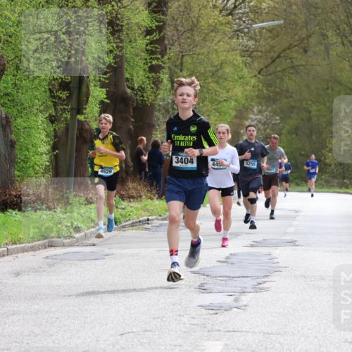 12.04.2026 - 45. Internationalen Wilhelmsburger Insellauf Yannick Fuchs http://msf.ph/oto/9502783 12.04.2026 12:46:52 Laufen 4529, 3404, 445, 5255 meine-sportfotos.de