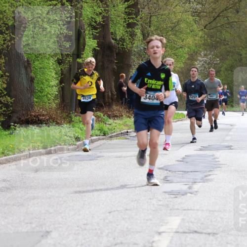 12.04.2026 - 45. Internationalen Wilhelmsburger Insellauf Yannick Fuchs http://msf.ph/oto/9502786 12.04.2026 12:46:53 Laufen 4529, 3404, 9, 5255, 5857 meine-sportfotos.de