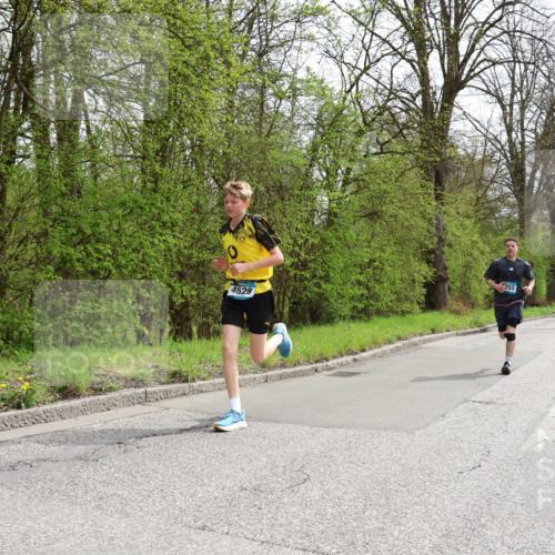 12.04.2026 - 45. Internationalen Wilhelmsburger Insellauf Yannick Fuchs http://msf.ph/oto/9502810 12.04.2026 12:47:01 Laufen 4529 meine-sportfotos.de