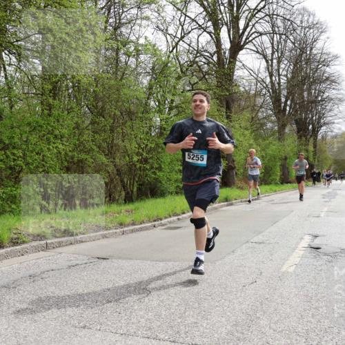 12.04.2026 - 45. Internationalen Wilhelmsburger Insellauf Yannick Fuchs http://msf.ph/oto/9502816 12.04.2026 12:47:02 Laufen 5255 meine-sportfotos.de