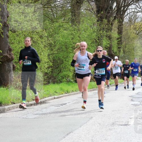 12.04.2026 - 45. Internationalen Wilhelmsburger Insellauf Yannick Fuchs http://msf.ph/oto/9502846 12.04.2026 12:47:10 Laufen 4571, 4609, 2033, 2344, 5361, 4728, 4545 meine-sportfotos.de