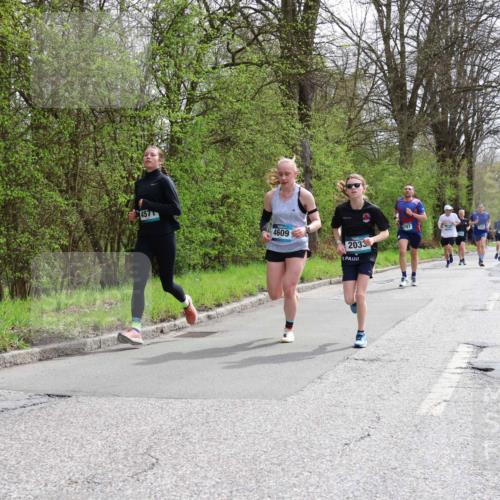 12.04.2026 - 45. Internationalen Wilhelmsburger Insellauf Yannick Fuchs http://msf.ph/oto/9502853 12.04.2026 12:47:12 Laufen 457, 4609, 2033 meine-sportfotos.de