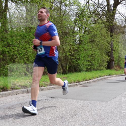 12.04.2026 - 45. Internationalen Wilhelmsburger Insellauf Yannick Fuchs http://msf.ph/oto/9502869 12.04.2026 12:47:15 Laufen 797, 536, 2344, 4728 meine-sportfotos.de