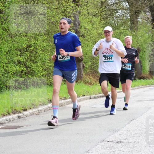 12.04.2026 - 45. Internationalen Wilhelmsburger Insellauf Yannick Fuchs http://msf.ph/oto/9502871 12.04.2026 12:47:16 Laufen 5361, 2344, 4545, 4728 meine-sportfotos.de