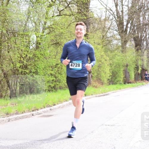 12.04.2026 - 45. Internationalen Wilhelmsburger Insellauf Yannick Fuchs http://msf.ph/oto/9502885 12.04.2026 12:47:19 Laufen 4728 meine-sportfotos.de