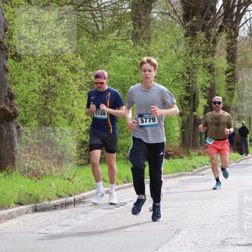 12.04.2026 - 45. Internationalen Wilhelmsburger Insellauf Yannick Fuchs http://msf.ph/oto/9502909 12.04.2026 12:47:26 Laufen 3749, 5779, 4848 meine-sportfotos.de