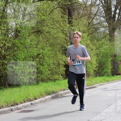 12.04.2026 - 45. Internationalen Wilhelmsburger Insellauf Yannick Fuchs http://msf.ph/oto/9502918 12.04.2026 12:47:28 Laufen 5779, 4848 meine-sportfotos.de