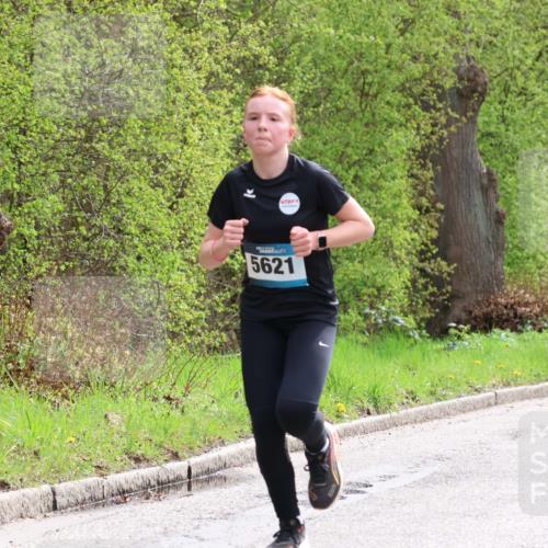12.04.2026 - 45. Internationalen Wilhelmsburger Insellauf Yannick Fuchs http://msf.ph/oto/9502940 12.04.2026 12:47:36 Laufen 5621 meine-sportfotos.de