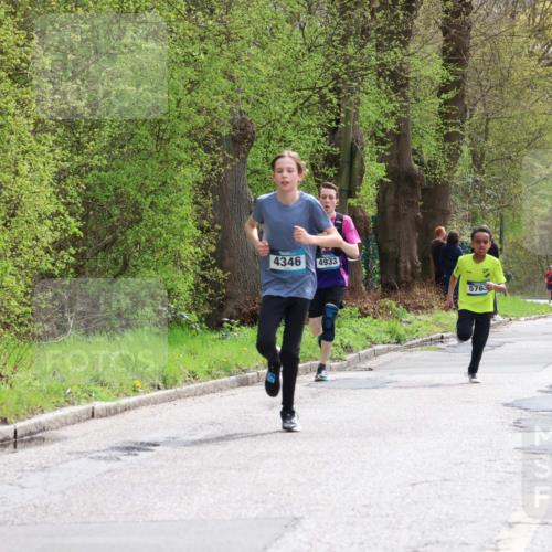 12.04.2026 - 45. Internationalen Wilhelmsburger Insellauf Yannick Fuchs http://msf.ph/oto/9502957 12.04.2026 12:47:41 Laufen 4346, 4933, 5763, 4835, 3600, 5549 meine-sportfotos.de