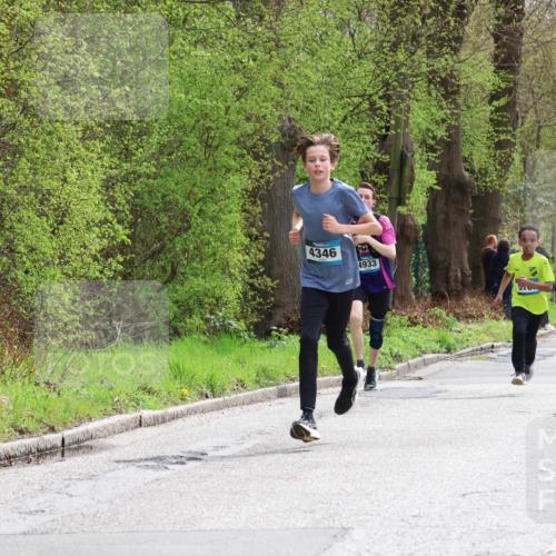 12.04.2026 - 45. Internationalen Wilhelmsburger Insellauf Yannick Fuchs http://msf.ph/oto/9502958 12.04.2026 12:47:41 Laufen 4346, 4933, 4835, 1600 meine-sportfotos.de