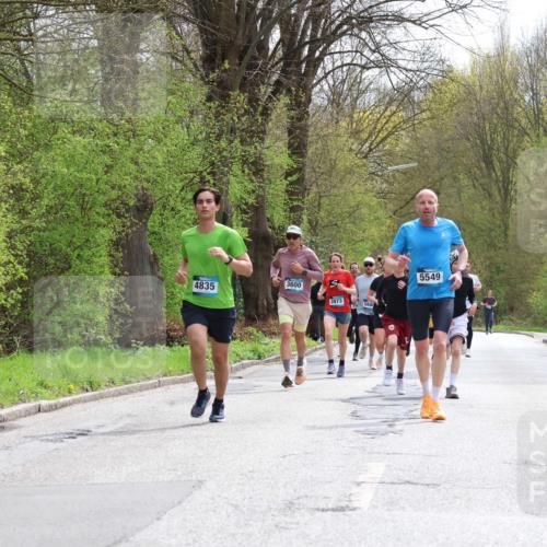 12.04.2026 - 45. Internationalen Wilhelmsburger Insellauf Yannick Fuchs http://msf.ph/oto/9502997 12.04.2026 12:47:49 Laufen 3600, 4835, 3973, 316, 5680, 5549 meine-sportfotos.de