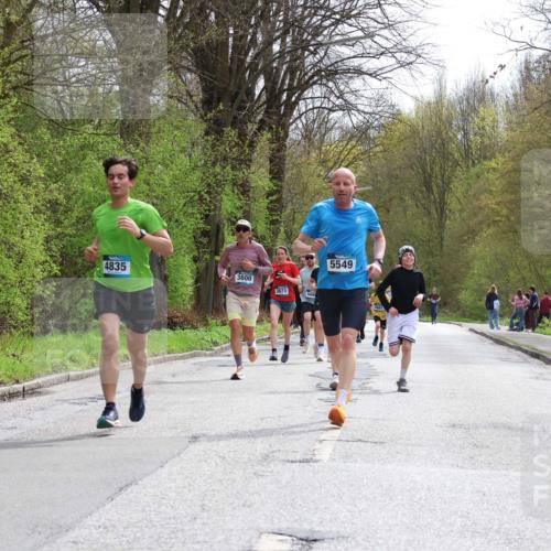 12.04.2026 - 45. Internationalen Wilhelmsburger Insellauf Yannick Fuchs http://msf.ph/oto/9503002 12.04.2026 12:47:51 Laufen 4835, 3600, 3973, 568, 5549 meine-sportfotos.de