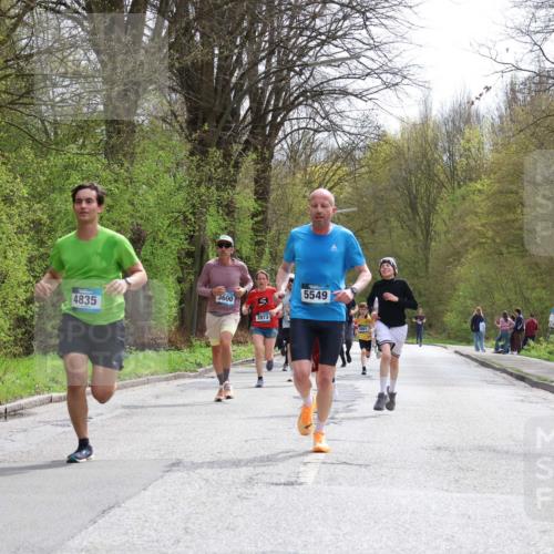 12.04.2026 - 45. Internationalen Wilhelmsburger Insellauf Yannick Fuchs http://msf.ph/oto/9503003 12.04.2026 12:47:51 Laufen 3600, 4835, 3973, 5549 meine-sportfotos.de