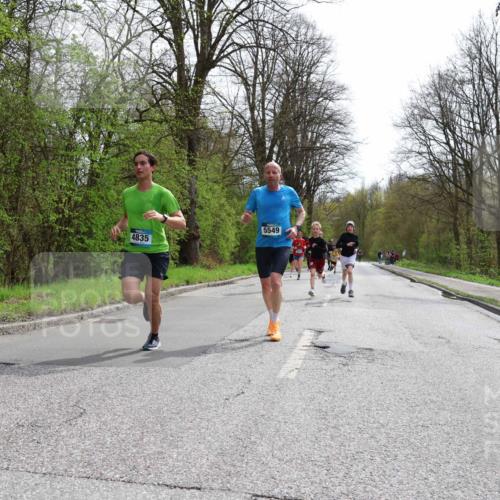 12.04.2026 - 45. Internationalen Wilhelmsburger Insellauf Yannick Fuchs http://msf.ph/oto/9503010 12.04.2026 12:47:53 Laufen 4835, 5549 meine-sportfotos.de