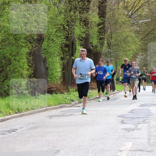 12.04.2026 - 45. Internationalen Wilhelmsburger Insellauf Yannick Fuchs http://msf.ph/oto/9503054 12.04.2026 12:48:03 Laufen 4851, 2624, 5736 meine-sportfotos.de