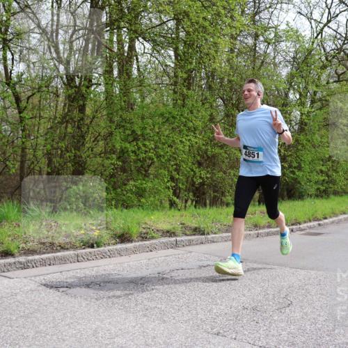 12.04.2026 - 45. Internationalen Wilhelmsburger Insellauf Yannick Fuchs http://msf.ph/oto/9503060 12.04.2026 12:48:09 Laufen 4851 meine-sportfotos.de