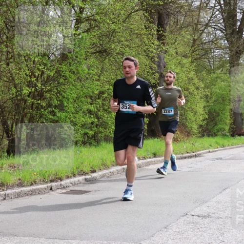 12.04.2026 - 45. Internationalen Wilhelmsburger Insellauf Yannick Fuchs http://msf.ph/oto/9503115 12.04.2026 12:48:21 Laufen 352, 3287, 5696 meine-sportfotos.de