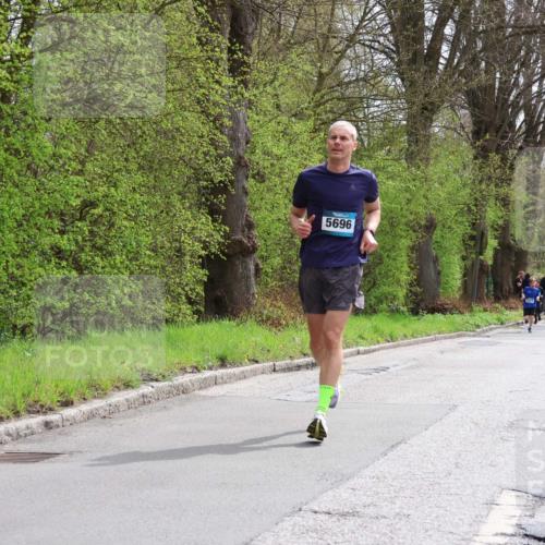 12.04.2026 - 45. Internationalen Wilhelmsburger Insellauf Yannick Fuchs http://msf.ph/oto/9503127 12.04.2026 12:48:24 Laufen 5696 meine-sportfotos.de