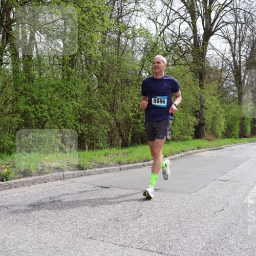 12.04.2026 - 45. Internationalen Wilhelmsburger Insellauf Yannick Fuchs http://msf.ph/oto/9503135 12.04.2026 12:48:25 Laufen 5696 meine-sportfotos.de