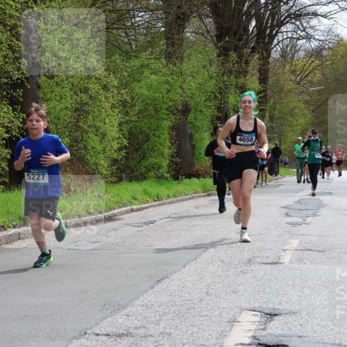 12.04.2026 - 45. Internationalen Wilhelmsburger Insellauf Yannick Fuchs http://msf.ph/oto/9503151 12.04.2026 12:48:33 Laufen 5227, 4658 meine-sportfotos.de