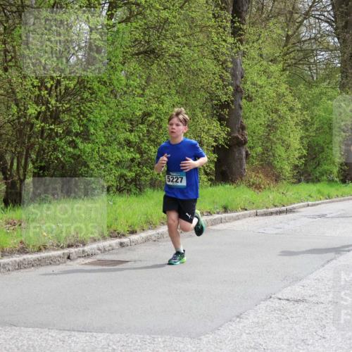 12.04.2026 - 45. Internationalen Wilhelmsburger Insellauf Yannick Fuchs http://msf.ph/oto/9503153 12.04.2026 12:48:34 Laufen 5227, 4658 meine-sportfotos.de
