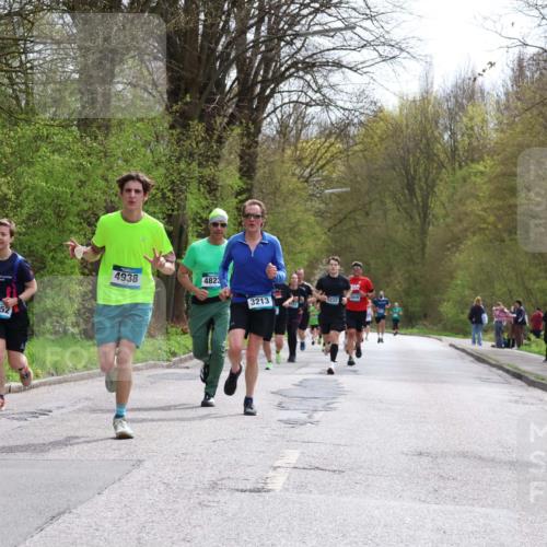 12.04.2026 - 45. Internationalen Wilhelmsburger Insellauf Yannick Fuchs http://msf.ph/oto/9503191 12.04.2026 12:48:42 Laufen 4938, 2852, 4823, 3213 meine-sportfotos.de