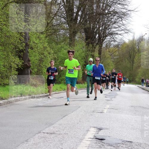 12.04.2026 - 45. Internationalen Wilhelmsburger Insellauf Yannick Fuchs http://msf.ph/oto/9503193 12.04.2026 12:48:42 Laufen 2852, 4938, 482, 3213 meine-sportfotos.de