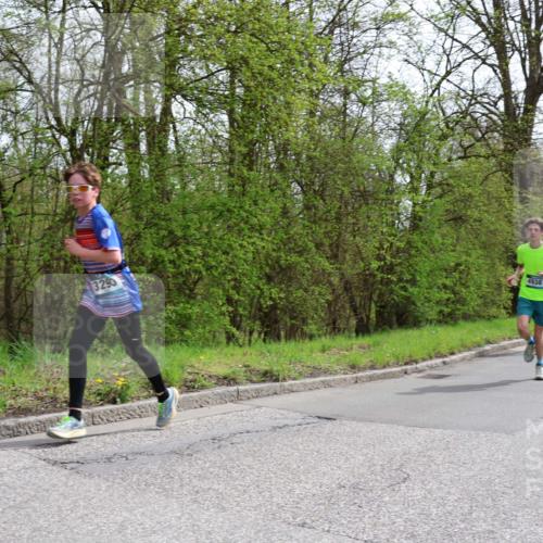 12.04.2026 - 45. Internationalen Wilhelmsburger Insellauf Yannick Fuchs http://msf.ph/oto/9503200 12.04.2026 12:48:43 Laufen 3293, 4938 meine-sportfotos.de