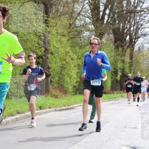 12.04.2026 - 45. Internationalen Wilhelmsburger Insellauf Yannick Fuchs http://msf.ph/oto/9503202 12.04.2026 12:48:44 Laufen 4938, 3213, 2852 meine-sportfotos.de
