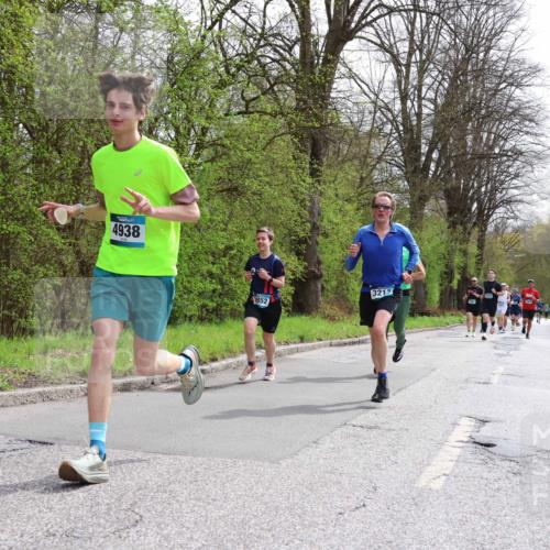 12.04.2026 - 45. Internationalen Wilhelmsburger Insellauf Yannick Fuchs http://msf.ph/oto/9503204 12.04.2026 12:48:44 Laufen 4938, 2852, 3212 meine-sportfotos.de