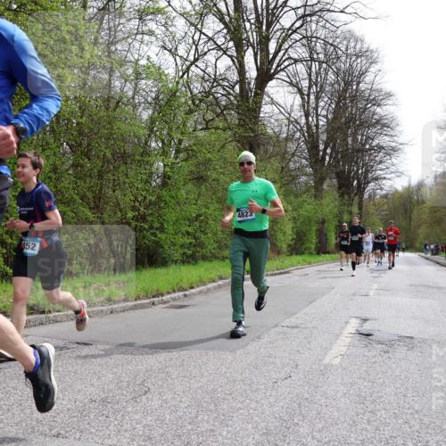 12.04.2026 - 45. Internationalen Wilhelmsburger Insellauf Yannick Fuchs http://msf.ph/oto/9503212 12.04.2026 12:48:46 Laufen 3217, 852, 4823 meine-sportfotos.de