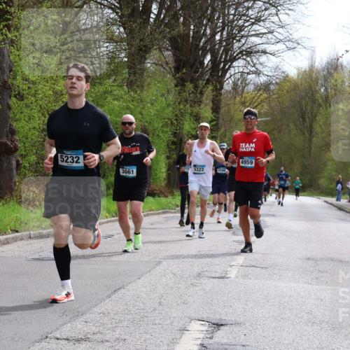 12.04.2026 - 45. Internationalen Wilhelmsburger Insellauf Yannick Fuchs http://msf.ph/oto/9503223 12.04.2026 12:48:48 Laufen 5232, 3661, 4959, 315, 5322, 4599 meine-sportfotos.de