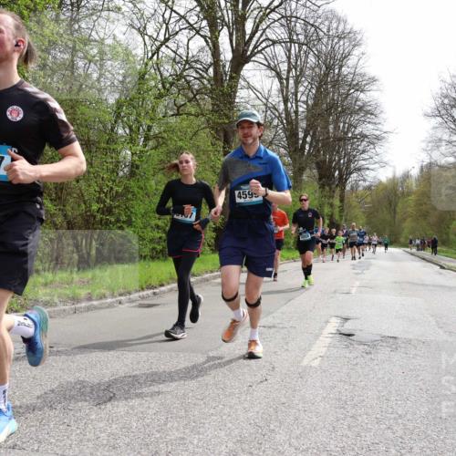 12.04.2026 - 45. Internationalen Wilhelmsburger Insellauf Yannick Fuchs http://msf.ph/oto/9503247 12.04.2026 12:48:54 Laufen 4317, 4595 meine-sportfotos.de