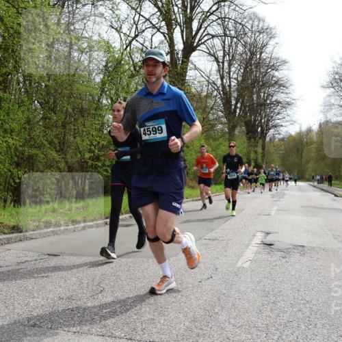 12.04.2026 - 45. Internationalen Wilhelmsburger Insellauf Yannick Fuchs http://msf.ph/oto/9503249 12.04.2026 12:48:54 Laufen 4599, 5791 meine-sportfotos.de