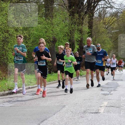 12.04.2026 - 45. Internationalen Wilhelmsburger Insellauf Yannick Fuchs http://msf.ph/oto/9503256 12.04.2026 12:48:57 Laufen 5784, 5785, 5787, 5478, 3163, 873, 5016, 3302 meine-sportfotos.de