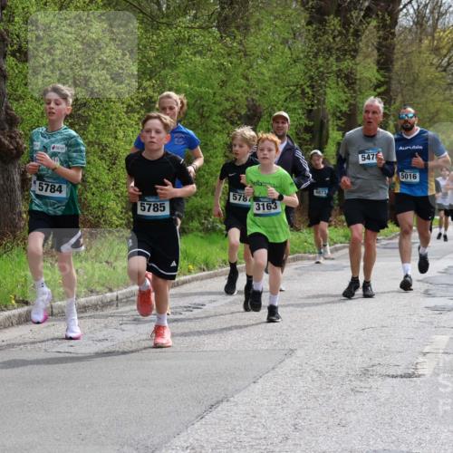 12.04.2026 - 45. Internationalen Wilhelmsburger Insellauf Yannick Fuchs http://msf.ph/oto/9503260 12.04.2026 12:48:57 Laufen 4873, 5784, 5787, 3163, 5785, 547, 5016, 3302 meine-sportfotos.de